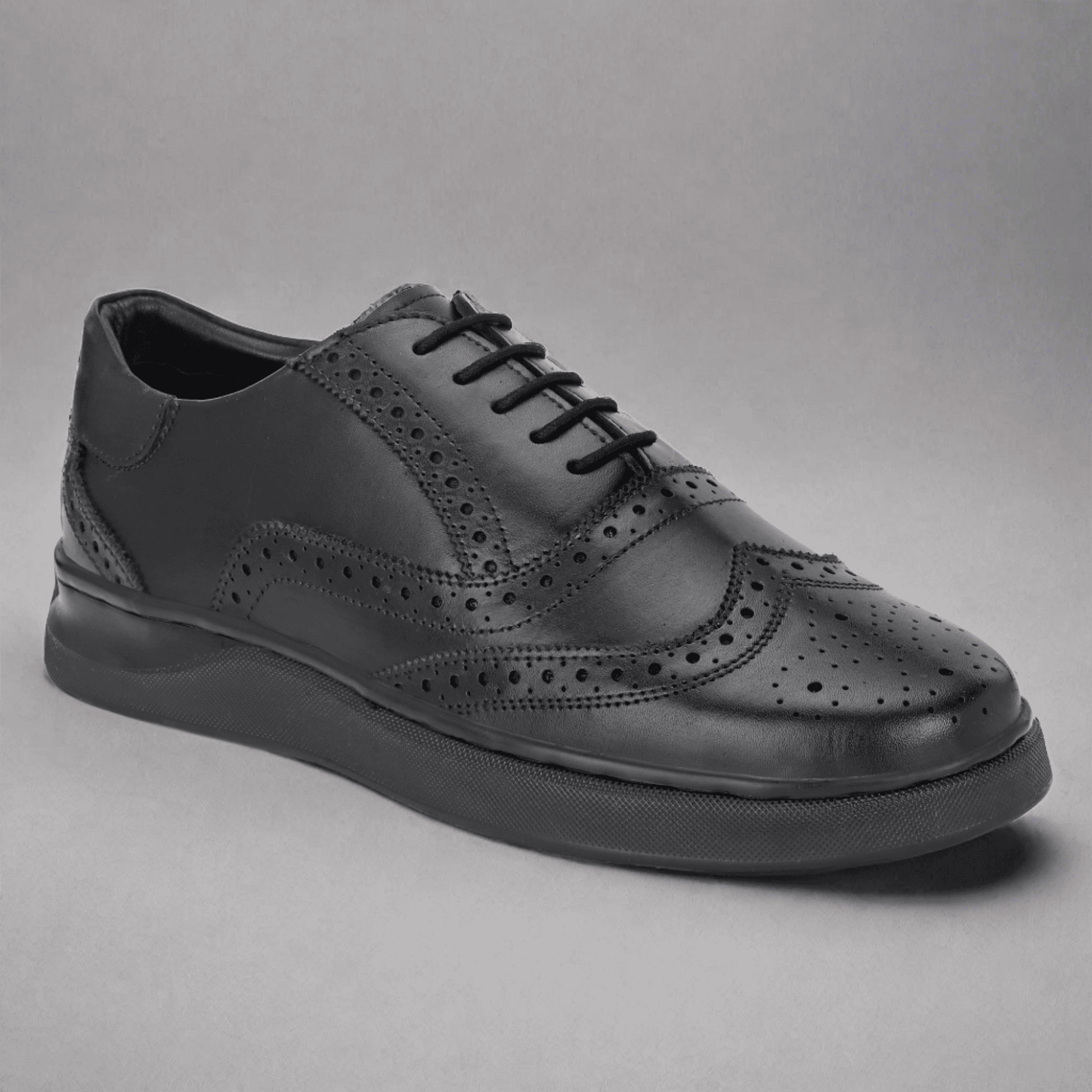 Wingtip Marvel Black Men's Sneakers