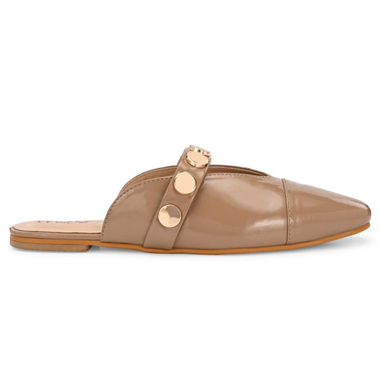 Legwork Patent Flat Mule — Gold Coin Studs | Beige